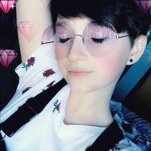 Meet your Posher, Tiffani